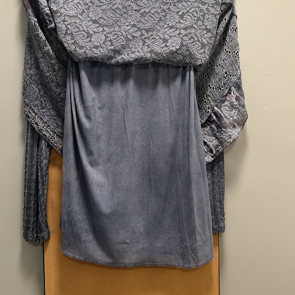 Shirt size XL - Picture 3 of 4